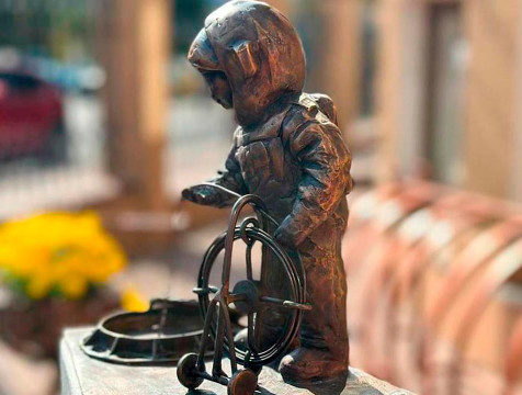 В Калуге появился 20-й космонавтик