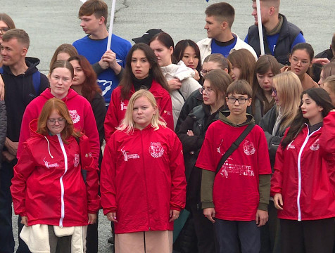 Калужские студенты провели флешмоб в честь дня рождения Путина