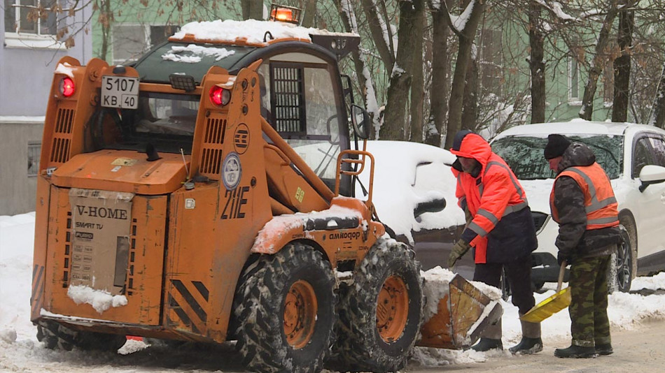 Уборка-города-от-снега09-1213.jpg