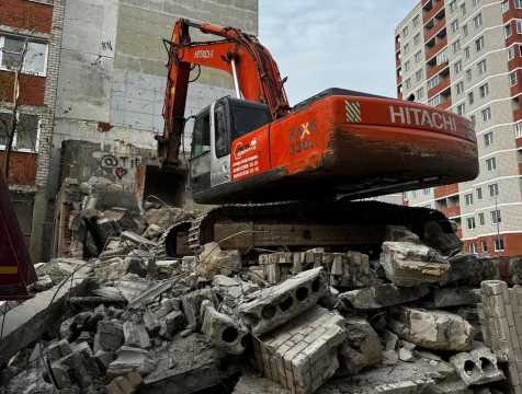 Ещё одно заброшенное здание снесли в Калуге