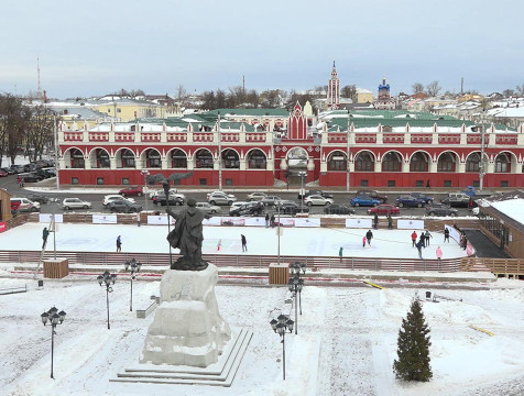 Каток на Старом Торге в Калуге откроют к концу декабря