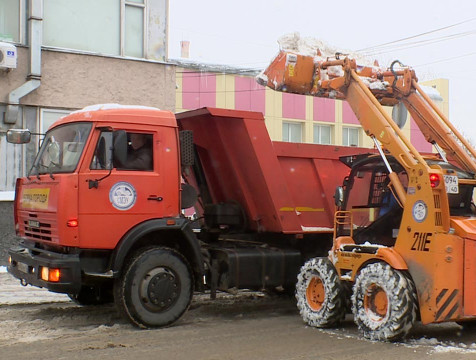 296 единиц техники готовы к зимней уборке в Калужской области