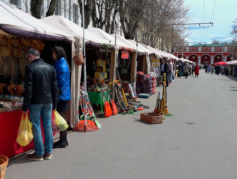 Движение по Кропоткина в Калуге перекроют из-за ярмарки