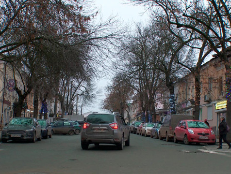 Пешеходную часть улицы Театральной в Калуге увеличат