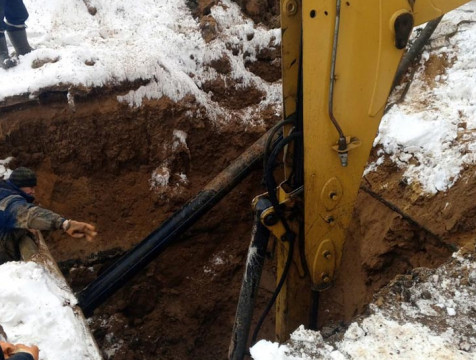 Водопроводные трубы перекладывают в Обнинске