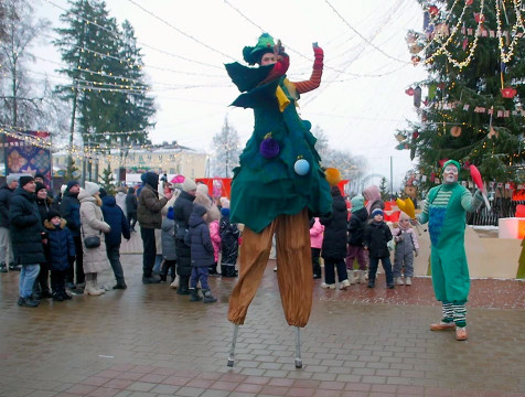 Большой семейный праздник устроили в Людинове