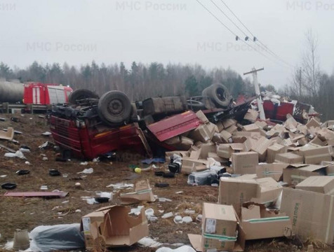 Фуры столкнулись на трассе в Думиничском районе