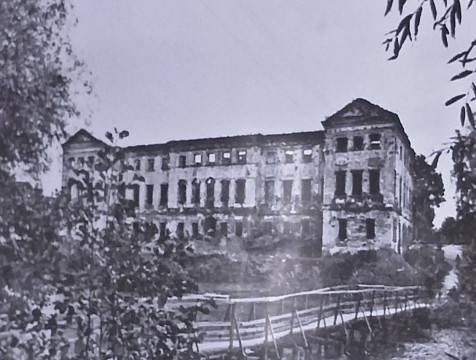 Тематическую программу об освобождении Полотняного Завода показали школьникам