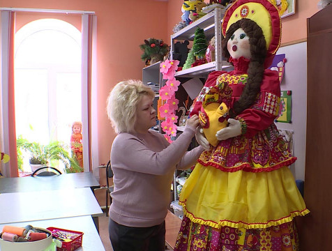 Калужан призывают принять участие в конкурсе масленичных кукол