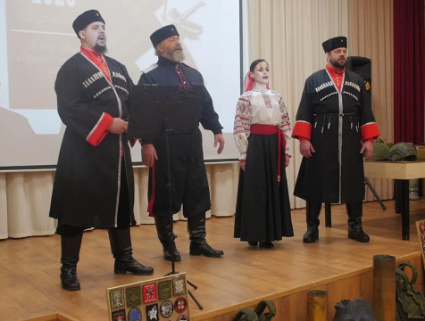 Концертную программу в честь защитников Отечества организовали в Людинове