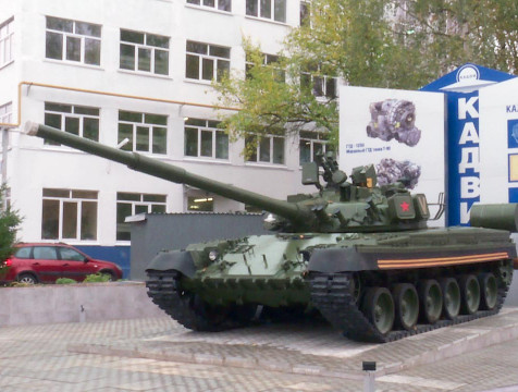 Танк Т-80 установят в сквере имени Воронина в Калуге