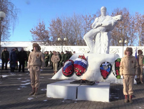 Памятные мероприятия в День защитника Отечества прошли по всей Калужской области