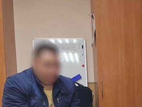 Директор лесничества обвиняется в злоупотреблениях и хранении боеприпасов