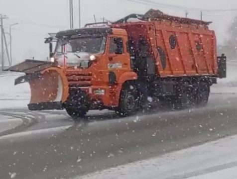 Сильный снег и гололед прогнозируют до конца дня в Калужской области