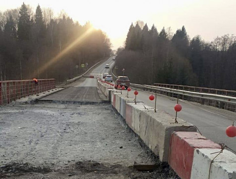 Мост через реку Калужка в Ферзиковском районе отремонтируют до конца года