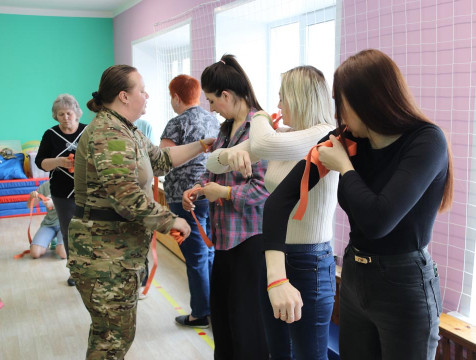 Основы тактической медицины изучили воспитатели калужского детсада
