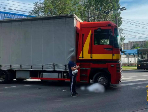 Фура сбила пешехода на 