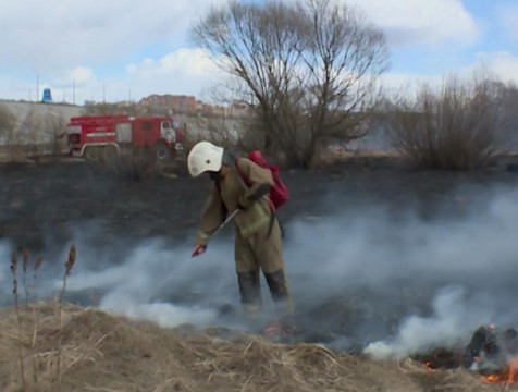 Высокая пожарная опасность сохраняется в регионе