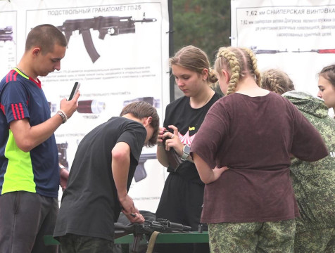 Более 250 школьников собрал патриотический слет в Козельском районе