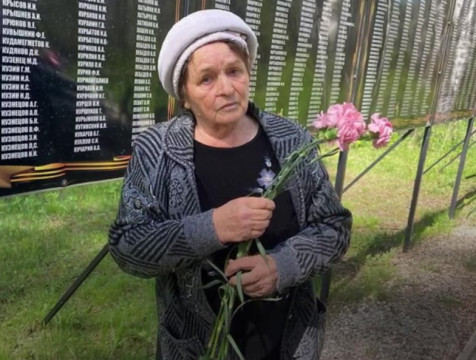 Жительница Ростова-на-Дону нашла могилу отца, воевавшего в Думиничском районе