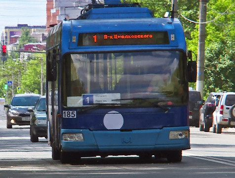 В Калуге автобусные и троллейбусные маршруты изменят для проведения выпускного