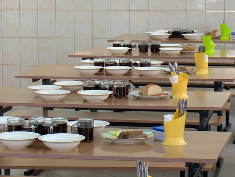 Бесплатным питанием обеспечат калужских детей, чьи родители служат в приграничье