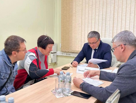 В Калуге проведут ремонт дорожного покрытия на улице Изумрудной