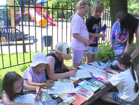 Праздничную акцию в День семьи, любви и верности провели в Калуге
