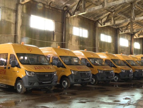 Школьных автобусов в Калужской области стало больше на 37 штук