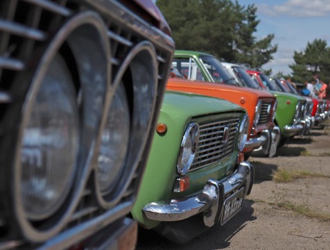 Раритетные автомобили и мотоциклы вновь представят в Калуге