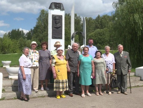 Калужане провели памятный митинг в честь юбилея военной службы маршала Жукова