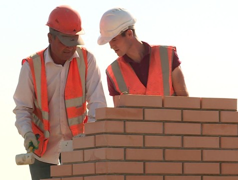 Новую школу и больницу построят в Людинове