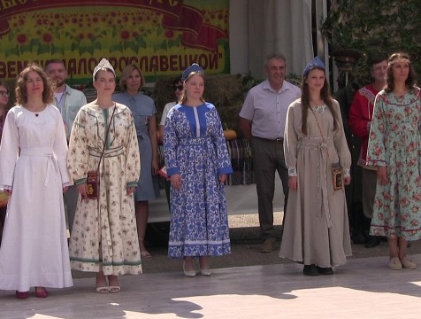 Дефиле в народном стиле прошло в рамках конкурса 