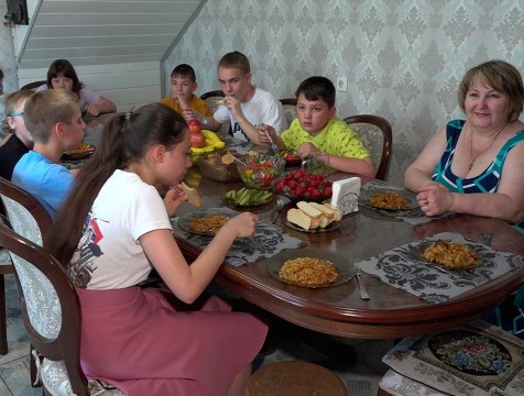 Более 10 тысяч калужских многодетных семей подтвердили свой статус