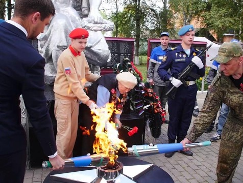 Вечный огонь зажгли в Букани Людиновского района