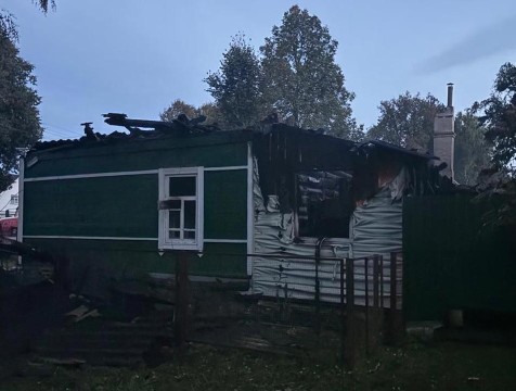 При пожаре в Жиздре погибла женщина