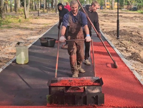 Школьную рощу в Ульянове продолжают благоустраивать