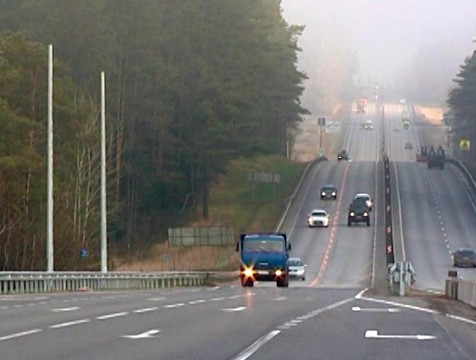 Калужан, едущих в Москву, предупредили об изменении движения на трассе М-3