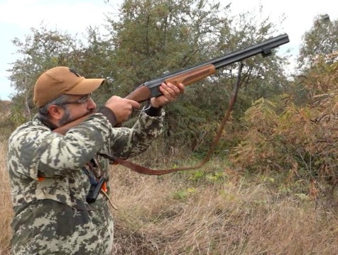 Почти на месяц запретили охотиться в Калужской области