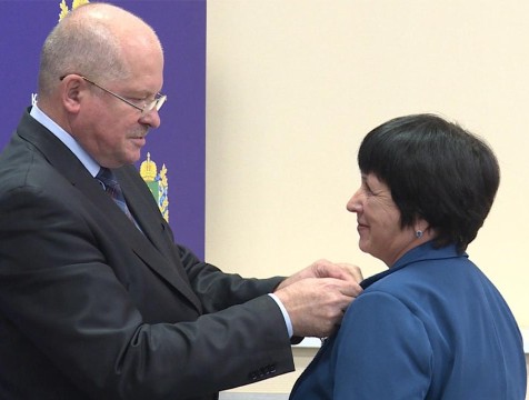 В Калуге наградили 35 лучших педагогов области