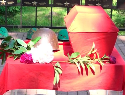 Останки шестерых красноармейцев перезахоронили в Боровском районе