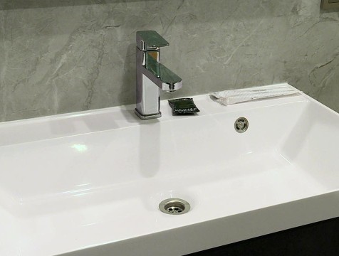 Три улицы в Калуге частично остались без воды из-за аварии