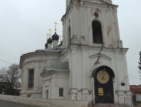 Трёхвековую треснувшую колокольню спасают в Калуге