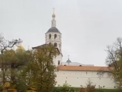 Завершено благоустройство у стен Пафнутьево-Боровского монастыря