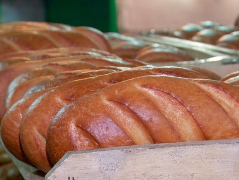 16 октября: день хлеба, шефа и позвоночника