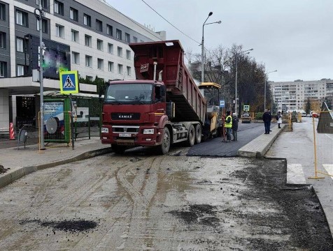 Ремонт дороги после замены теплосетей завершают в Обнинске