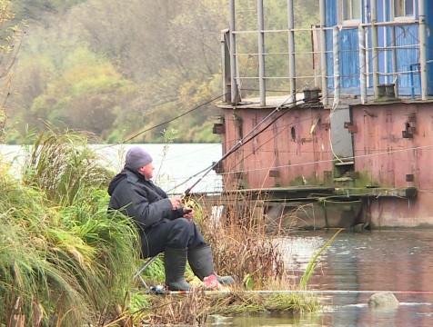 Рыбаков Калужской области призывают быть особо внимательными в межсезонье