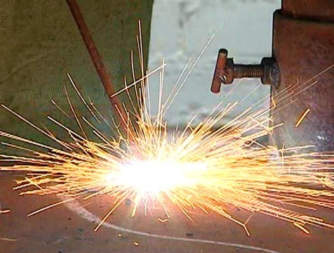 Калужские аварийщики возвращают тепло в дома ЛНР