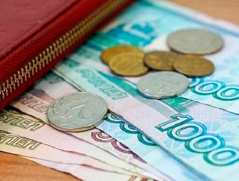 Калужане отдают банкам половину зарплаты за ипотеку