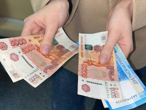 Почти 9 млн рублей украли работницы ломбарда в Балабанове